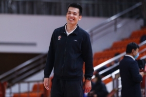 解立彬:希望大家最后几场把能量展现出来 享受这样的决赛